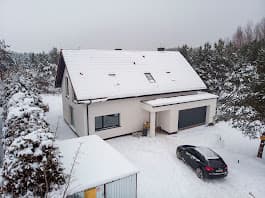 Dom jednorodzinny z garażem w bryle